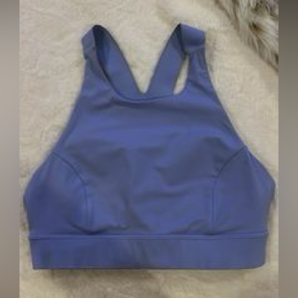 Lulu Lemon Sports Bravo Size 6